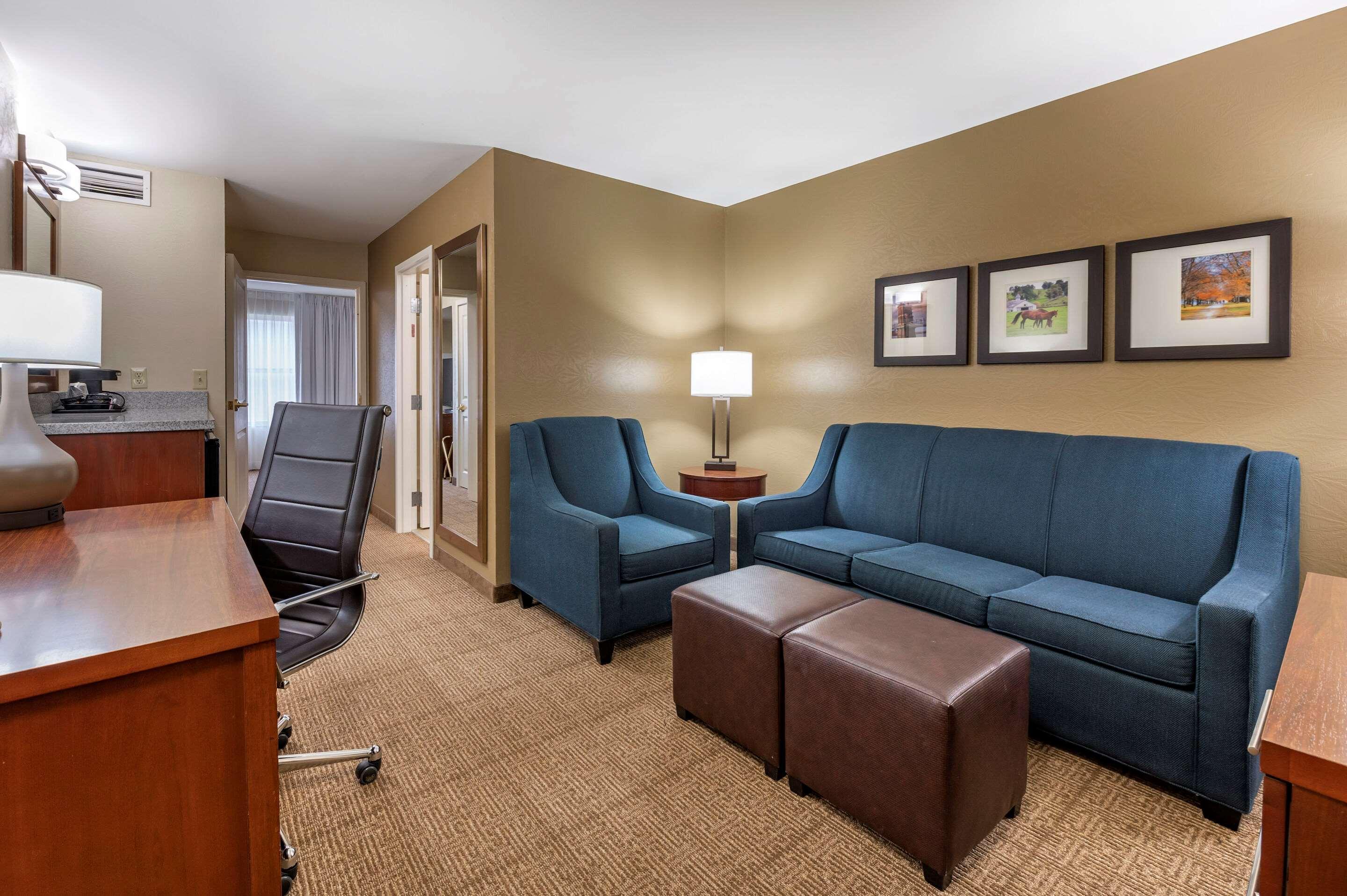 Comfort Inn & Suites Northern Kentucky Wilder Eksteriør bilde