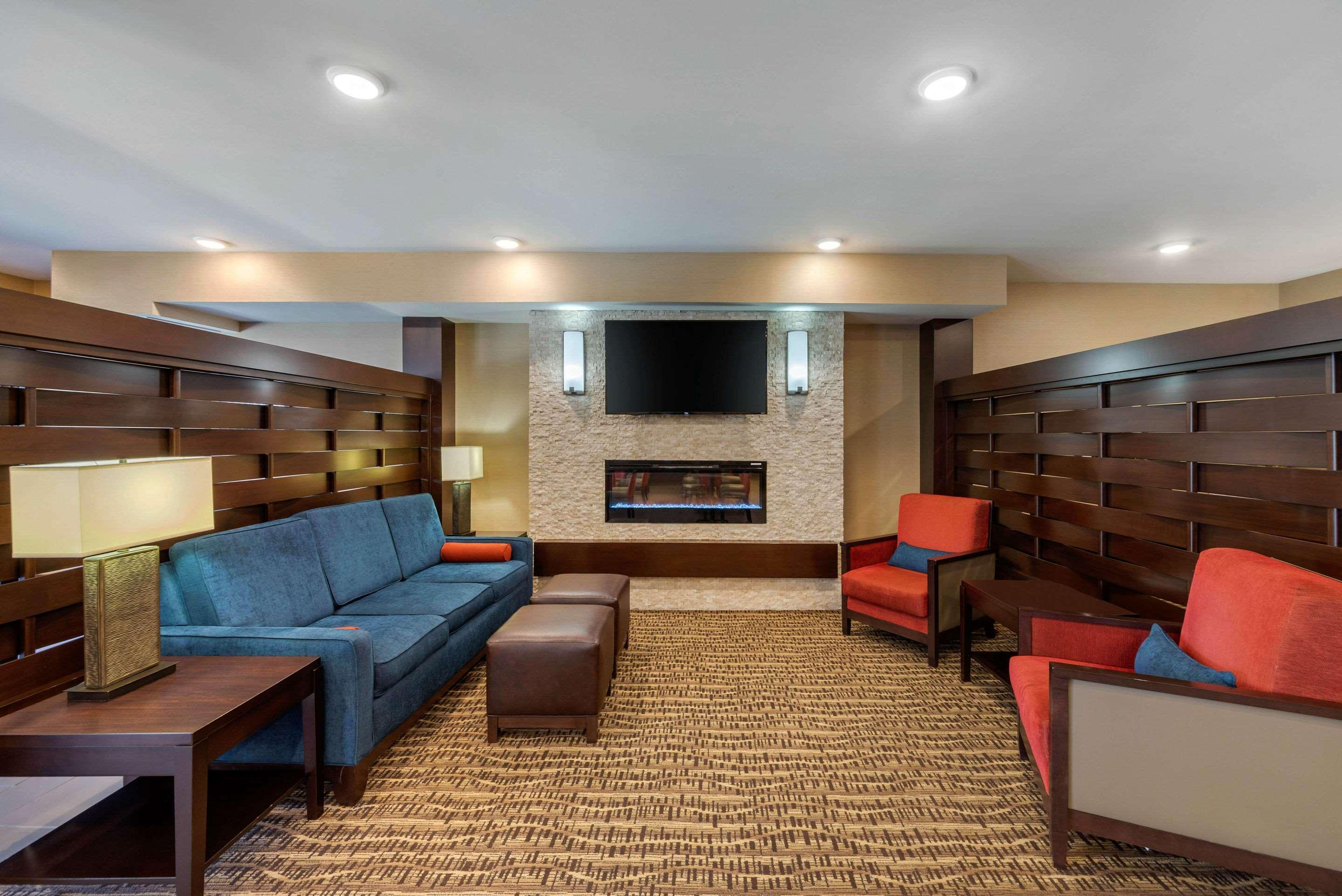 Comfort Inn & Suites Northern Kentucky Wilder Eksteriør bilde
